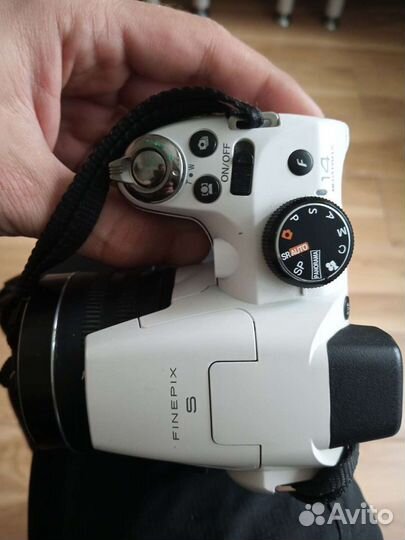 Зеркальный фотоаппарат fujifilm finepix S4300