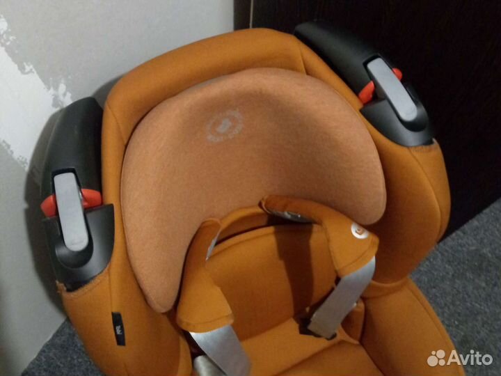 Автокресло Maxi-Cosi Tobi Authentic Cognac