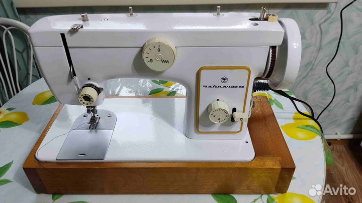 Швейная машинка Чайка 132м