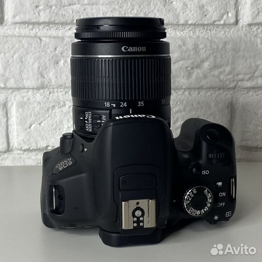 Canon 650D kit 18-55mm 10800 кадров