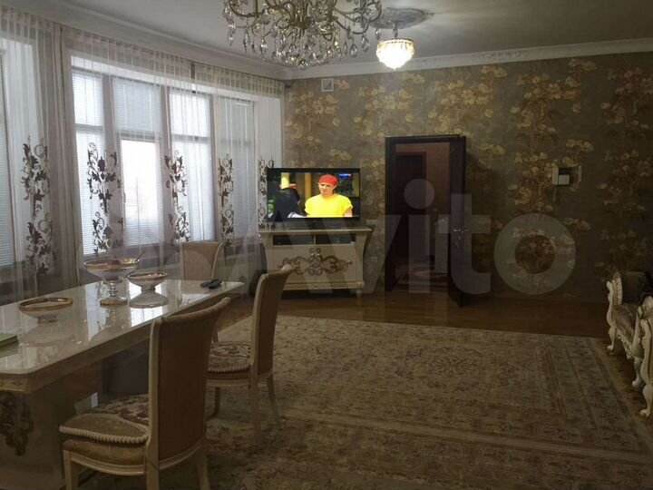 Дом 186,9 м² на участке 3 сот.