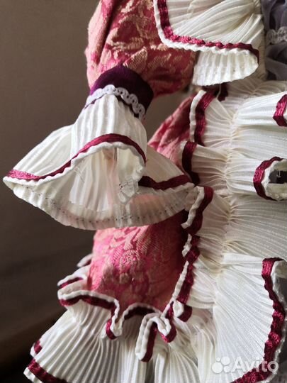 Кукла фарфоровая коллекционная