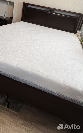 Кровать с матрасом бу