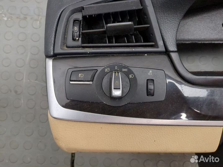 Панель передняя салона BMW 5 F10, 2011