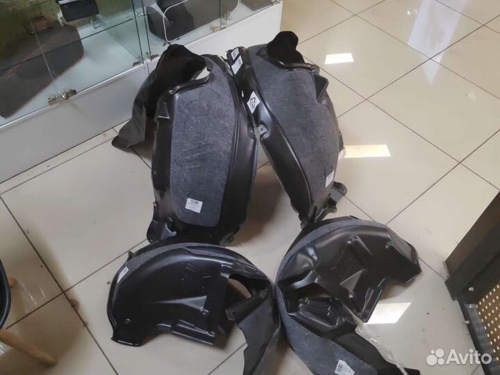 Комплект подкрылков с шумоизоляцией rav4 50