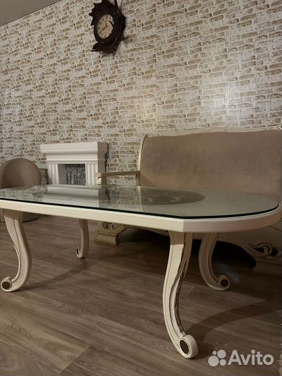 Стол из массива