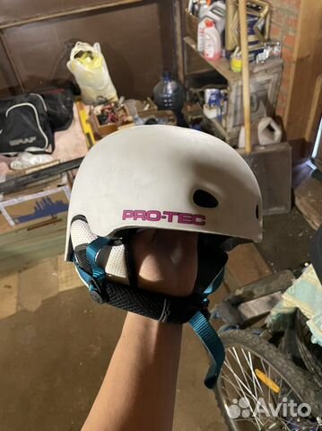 Горнолыжный шлем