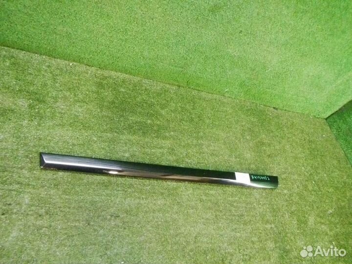 Накладка двери задняя правая BMW X7 G07 (2018-н.в