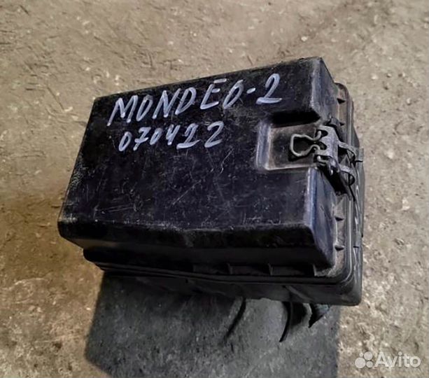 Блок предохранителей Ford Mondeo 2