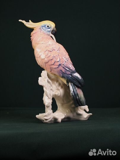 Фарфоровая статуэтка Попугай. Карл Энс (Karl Ens)