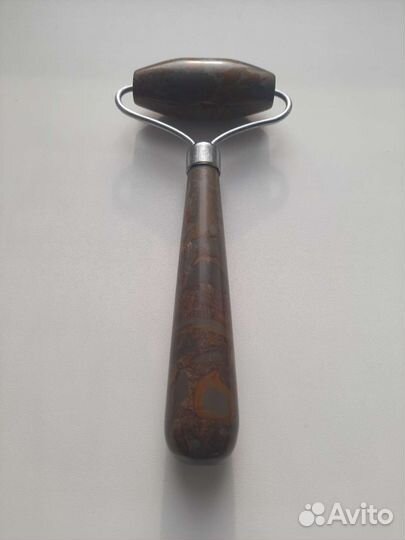 Массажер для тела (нефрит)