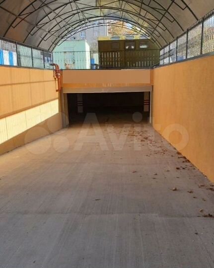 Машиноместо, 13 м²