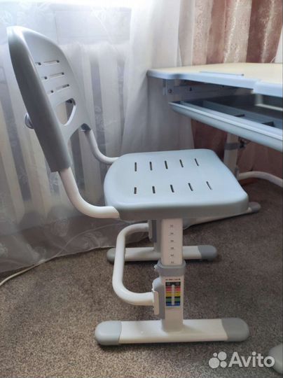 Растущая парта и стул бу