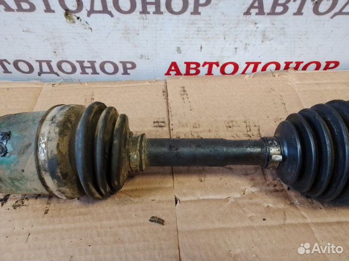 Полуось привод передний левый Mitsubishi Pajero 3