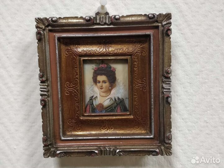 Медальон, картина, подвеска бронза