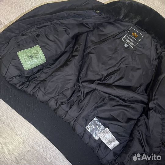 Бомбер alpha industries