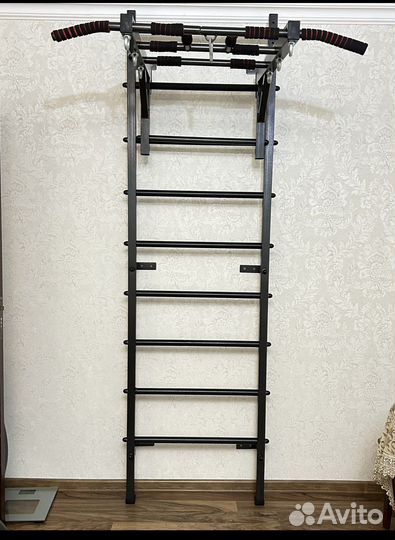 Шведская стенка с турником