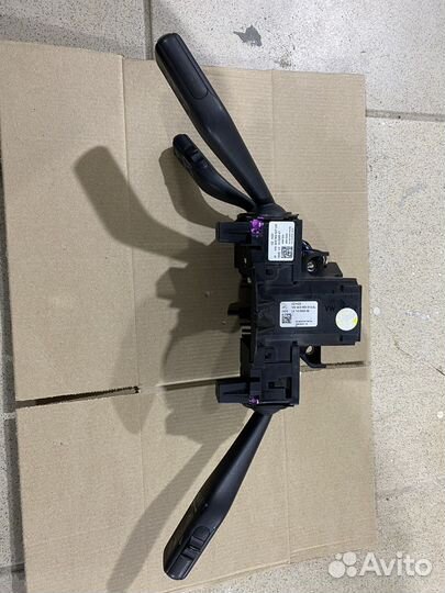 Подрулевой переключатель Passat CC