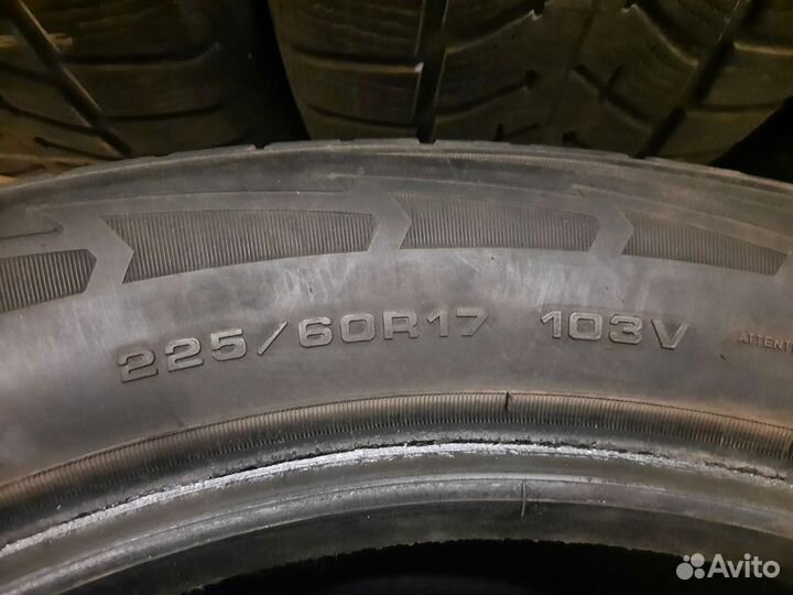 Goodyear UltraGrip Performance 225/60 R17