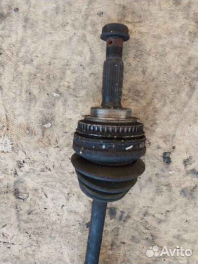 Привод передний правый Toyota Corona Premio ST210