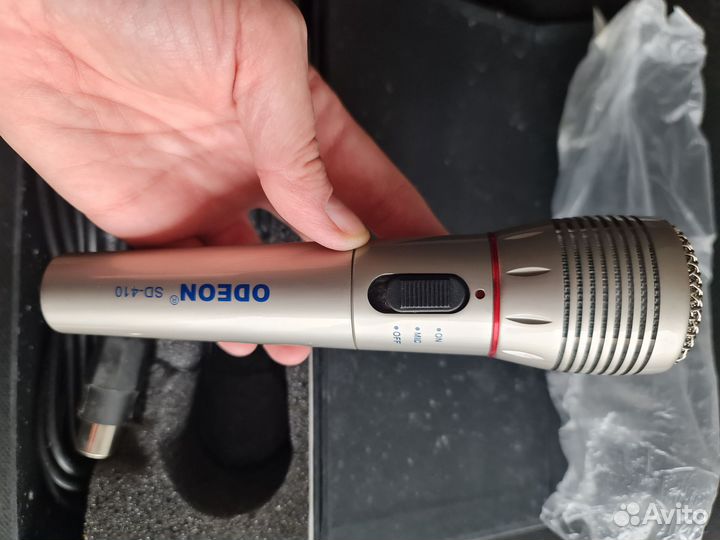 Студийный микрофон