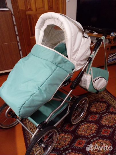 Детская коляска, три в одном