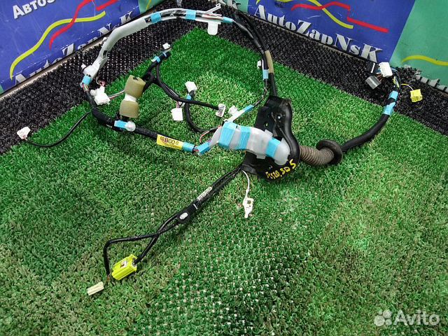 Проводка двери передней левой Toyota Land Cruiser