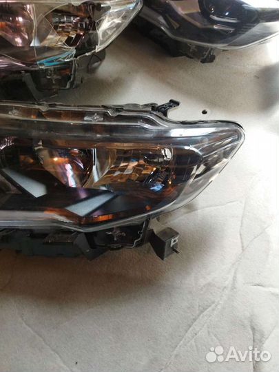 Фара левая Nissan X Trail T32 галоген