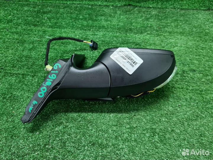 Зеркало правое электрическое Skoda Rapid