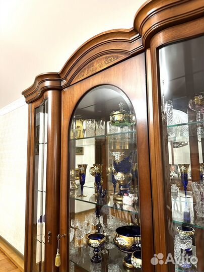 Буфеты и серванты италия