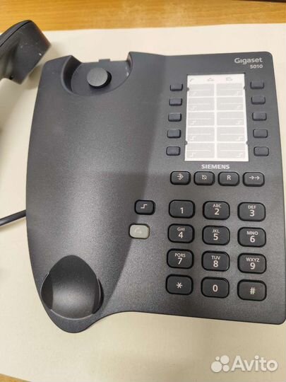 Проводной телефон