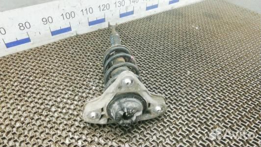 Стойка передняя правая audi A4 B7 (CDN06N501)