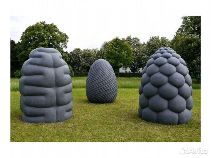 Современная скульптура Шишки 270 см