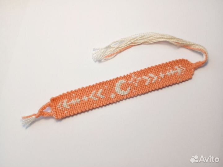 Фенечки ручной работы с рисунком