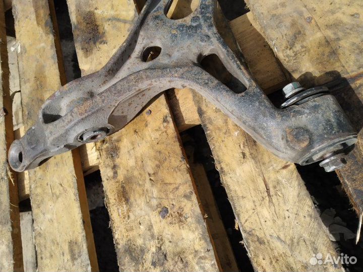 Рычаг подвески передний левый Mercedes Ml-350 W164