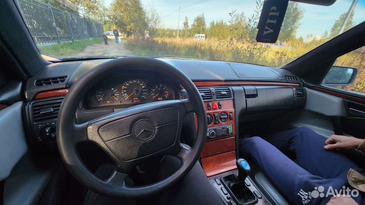 Mercedes-Benz E-класс 2 МТ, 1998, 470 000 км