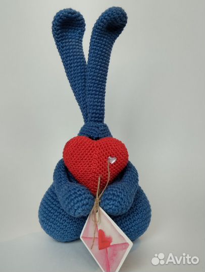 Заяц. Вязаная игрушка