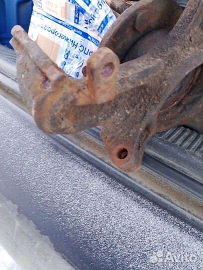 Поворотный кулак со ступицей Ford Focus 1