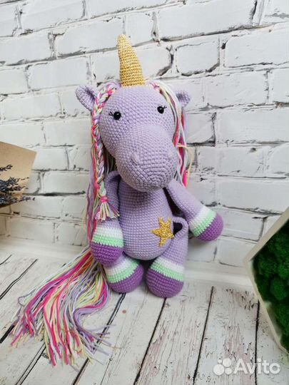Вязаная игрушка Единорог. Амигуруми