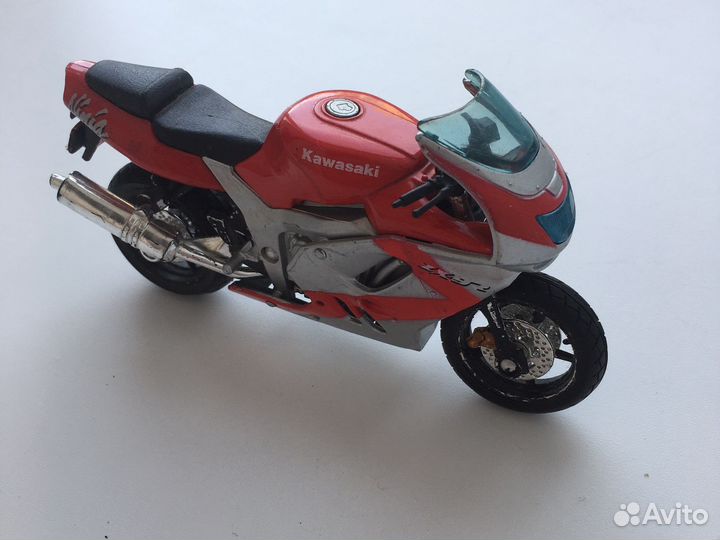 Моделька мотоцикл kawasaki ninja