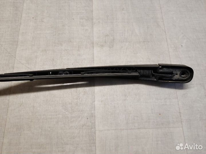 Поводок стеклоочистителя задний Kia Ceed ED 1.6