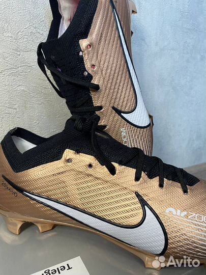 Бутсы Nike