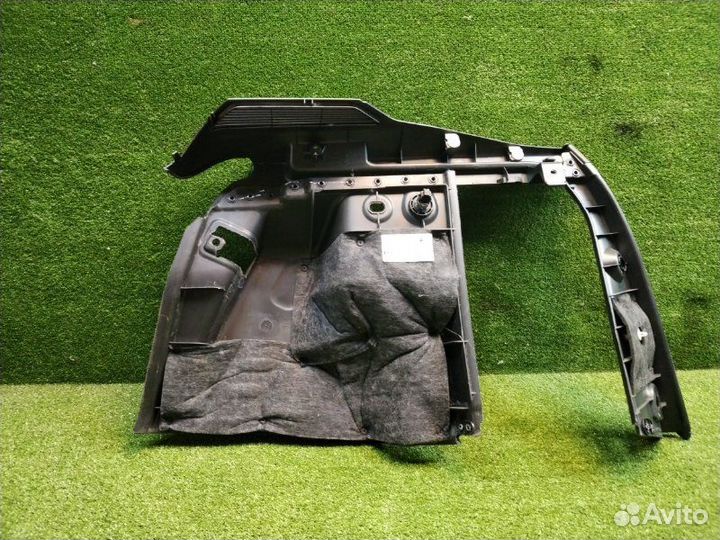 Обшивка багажника левая Mercedes Glk
