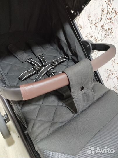 Прогулочная коляска carrello bravo grow crl-8512