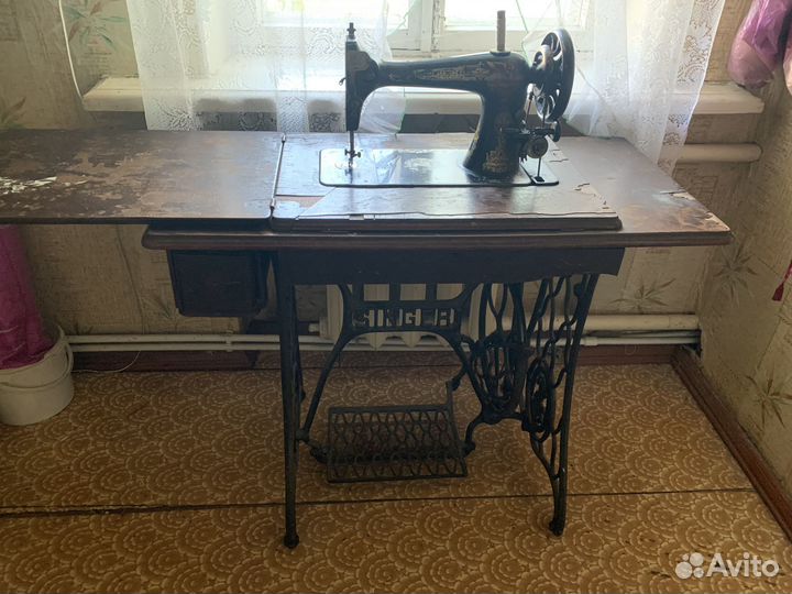 Швейная машинка зингер Singer (ножная)