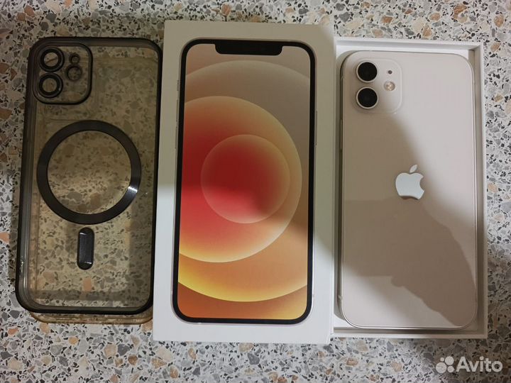 iPhone 12, 64 ГБ