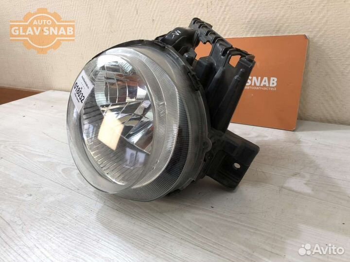 Фара правая Nissan Juke
