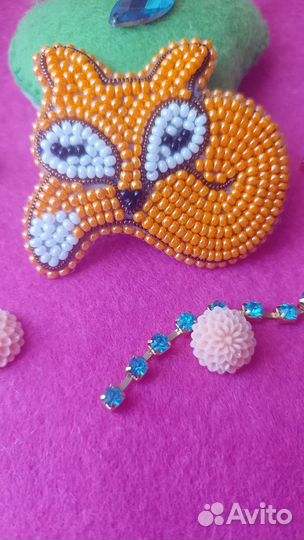 Брошь из бисера