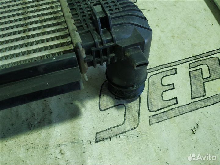 Интеркулер Audi A3 8V hatchback 1.8 cjsb 2013