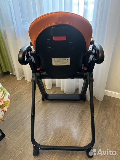 Стульчик для кормления nuovita